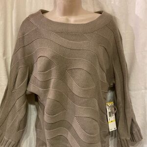 Ladies New Pullover Sweater